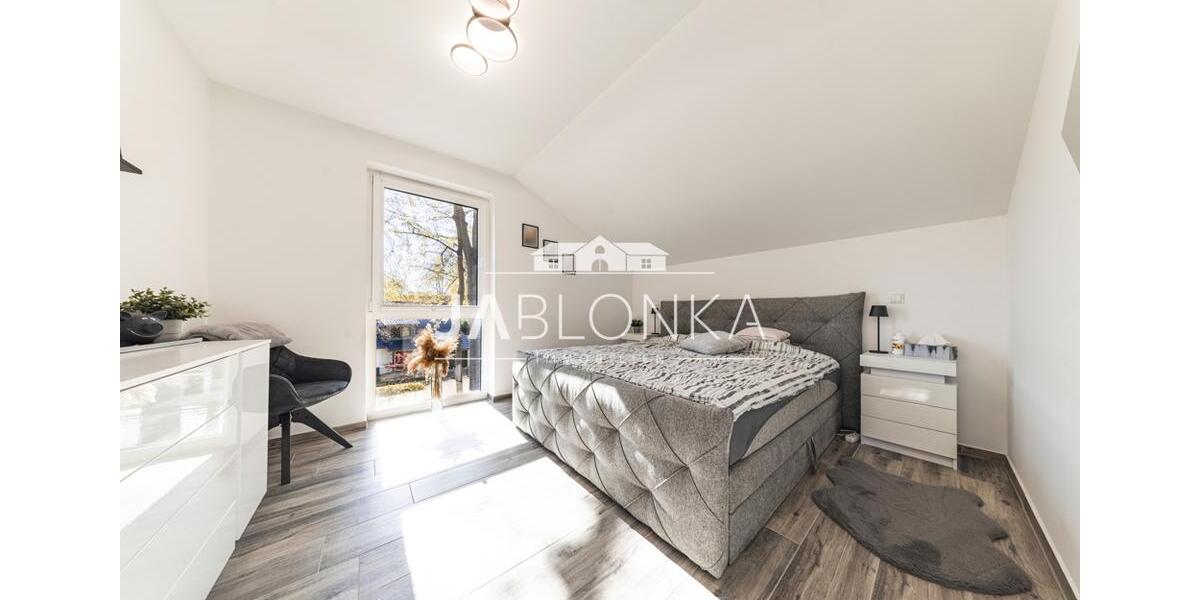 Dachgeschoßwohnung Mölln - 3 Zimmer, 71 m&sup2;, 1.200&euro; | Angebot:26544555