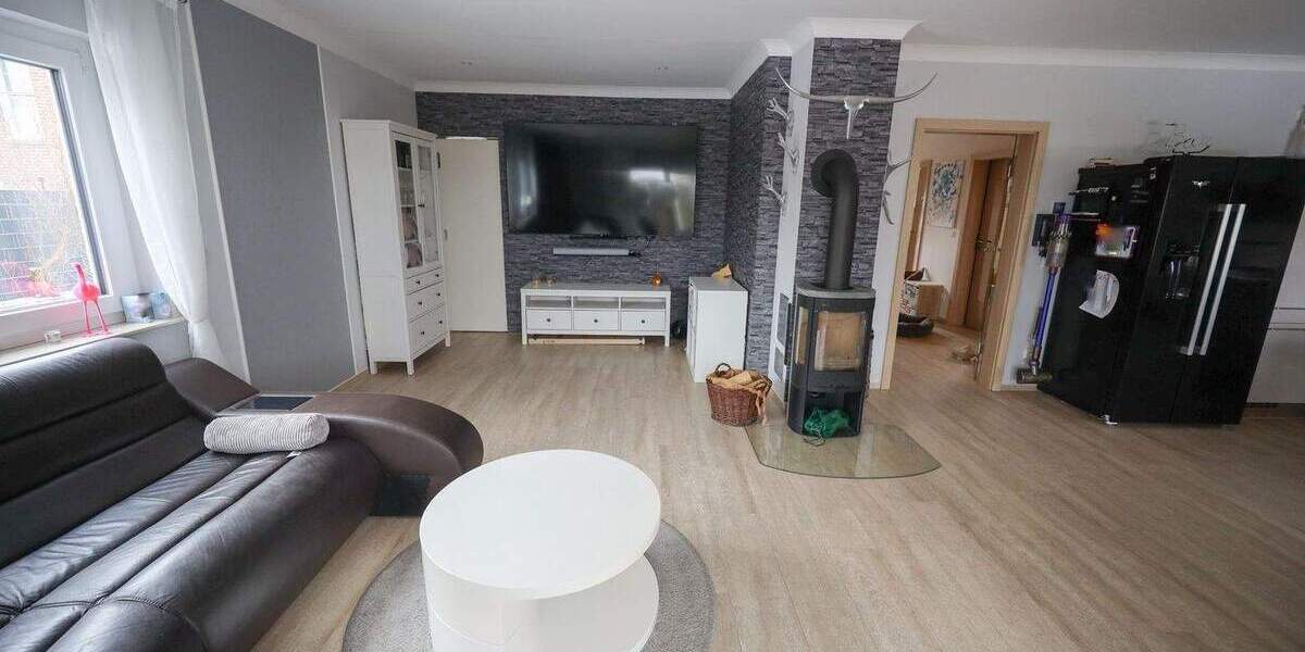 Einfamilienhaus Groß Grönau - 4 Zimmer, 125 m&sup2;, 2.200&euro; | Angebot:25385415