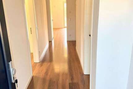 Haus Scharbeutz - 5 Zimmer, 122 m&sup2;, 2.150&euro; | Angebot:27282996