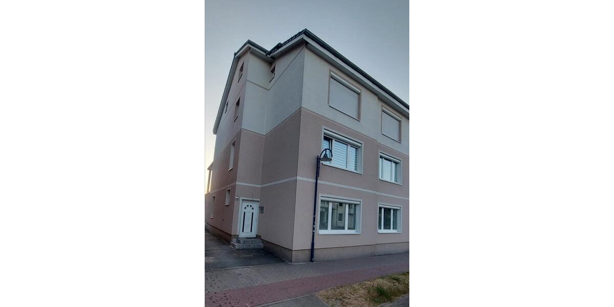 Etagenwohnung Bad Oldesloe - 3 Zimmer, 99 m&sup2;, 1.250&euro; | Angebot:26424889