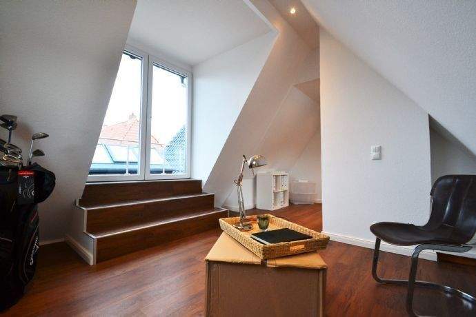 Etagenwohnung Scharbeutz - 3 Zimmer, 90 m&sup2;, 1.350&euro; | Angebot:26202105