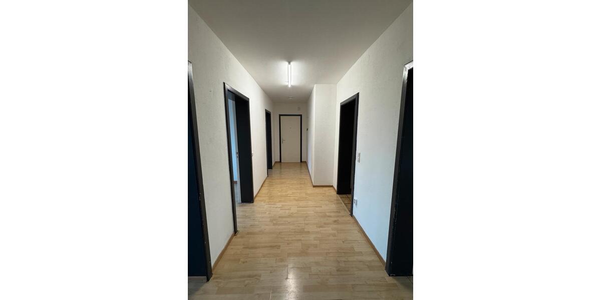 Etagenwohnung Bad Oldesloe - 4 Zimmer, 90 m&sup2;, 1.300&euro; | Angebot:26624197