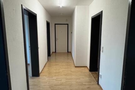 Wohnung Bad Oldesloe - 4 Zimmer, 90 m&sup2;, 1.300&euro; | Angebot:26624197