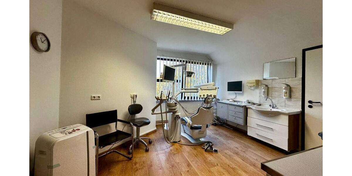 Gewerbeeinheit mit Potential - frei werdend zum 01.04.2026 5 zimmer