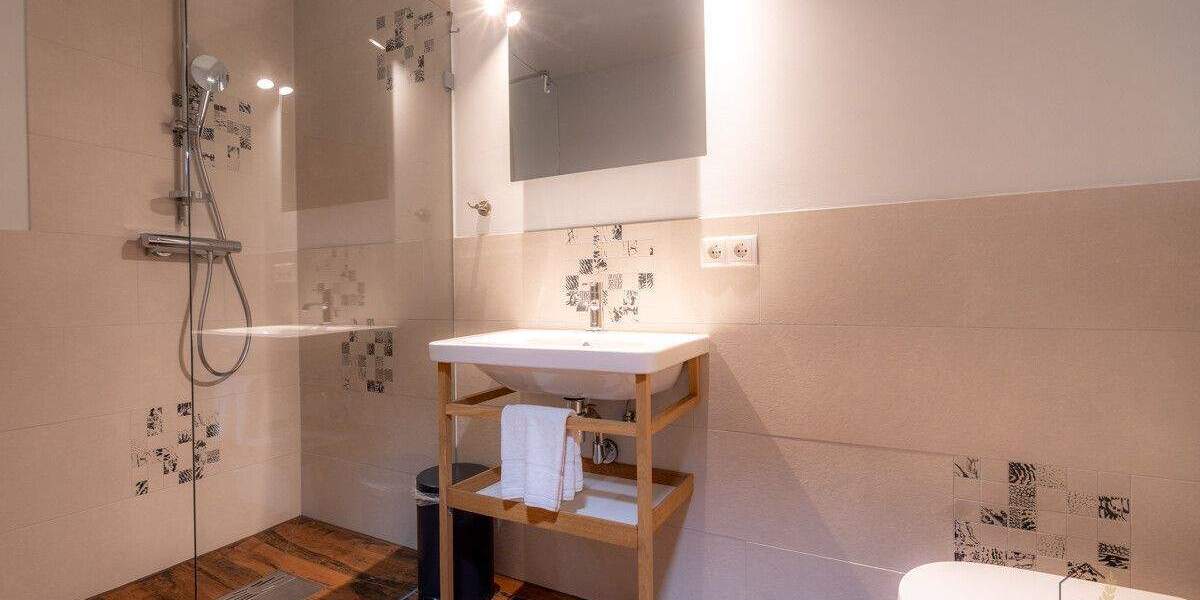 Mehrfamilienhaus, Wohnhaus Neustadt in Holstein Neustadt - 7 Zimmer, 234 m&sup2;, 1.117.000&euro; | Angebot:25778656