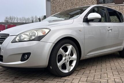 Kia ceed / Ceed 85.500 km 6.500 &euro; Lübeck 23556