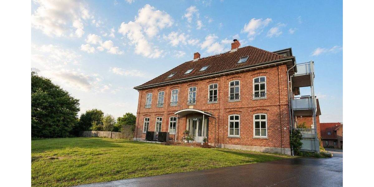 Etagenwohnung Hamberge Sandhof - 5 Zimmer, 137 m&sup2;, 1.576&euro; | Angebot:26798642