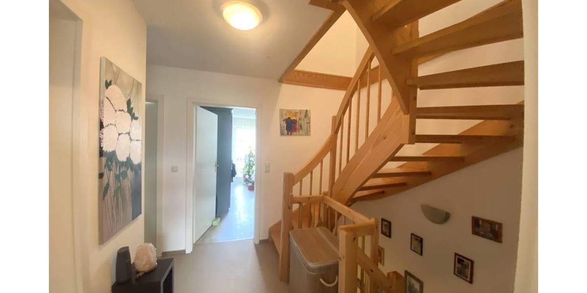 Reihenmittelhaus Stockelsdorf - 7 Zimmer, 140 m&sup2;, 475.000&euro; | Angebot:26029739