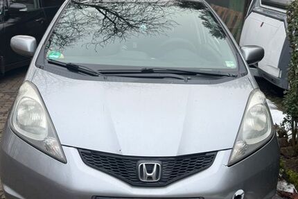 Honda Jazz 236.500 km 1.500 &euro; Heilshoop 23619