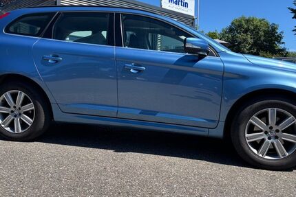 Volvo XC60 152.387 km 15.999 &euro; Lübeck 23560