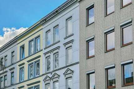 Haus zum Kaufen in Lübeck 350.000 € 184 m² 9 zimmer