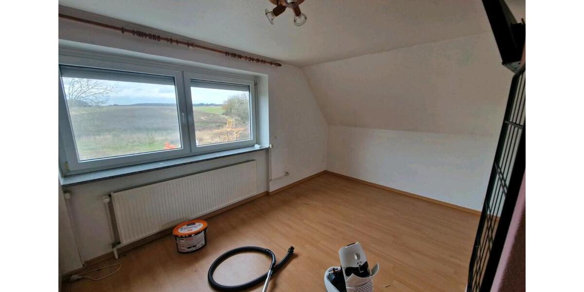 Etagenwohnung Ahrensbök - 3 Zimmer, 110 m&sup2;, 1.200&euro; | Angebot:26649683
