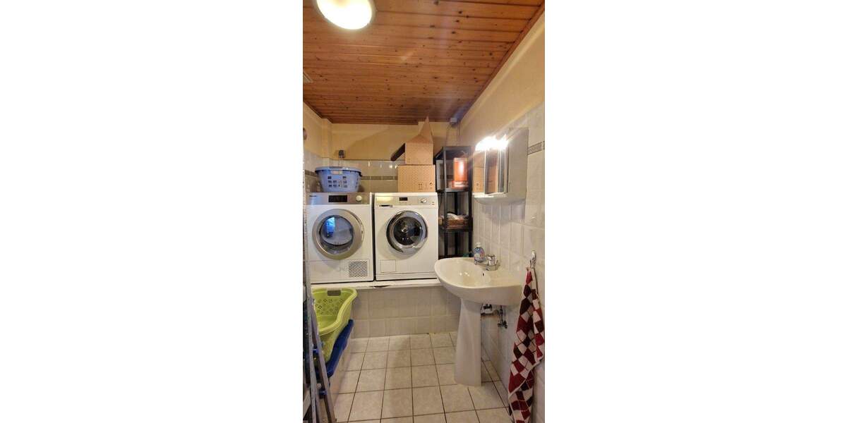 Mehrfamilienhaus, Wohnhaus Bad Oldesloe - 5 Zimmer, 183 m&sup2;, 329.000&euro; | Angebot:25277425