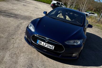 Tesla Model S 192.000 km 16.000 &euro; Ratekau 23626