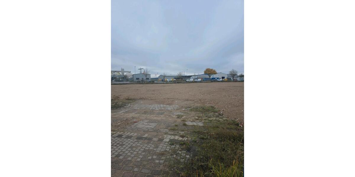 Außenlagerfläche 3.000m²-LKW-Zufahrt-1€m² zimmer