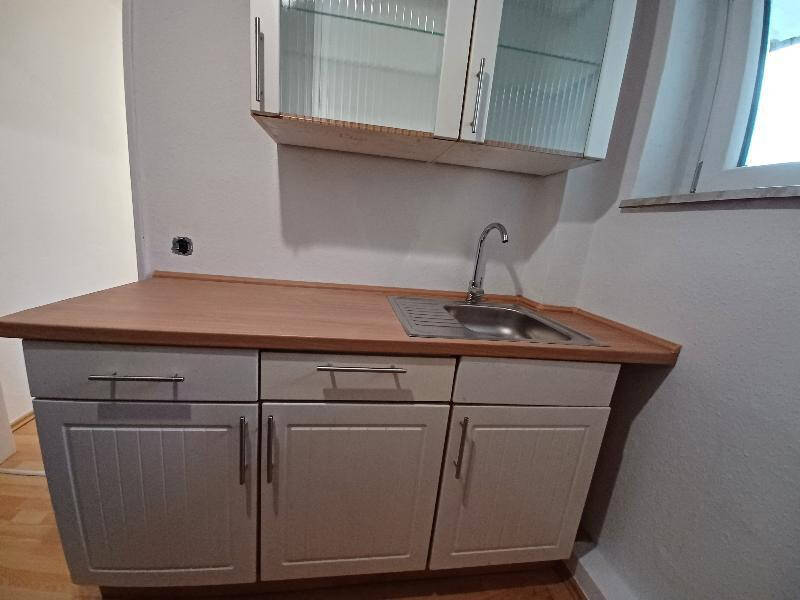 Bezugsfertig! Erstbezug nach Renovierung. EG - Hochparterre. 1-Zimmer-Wohnung
