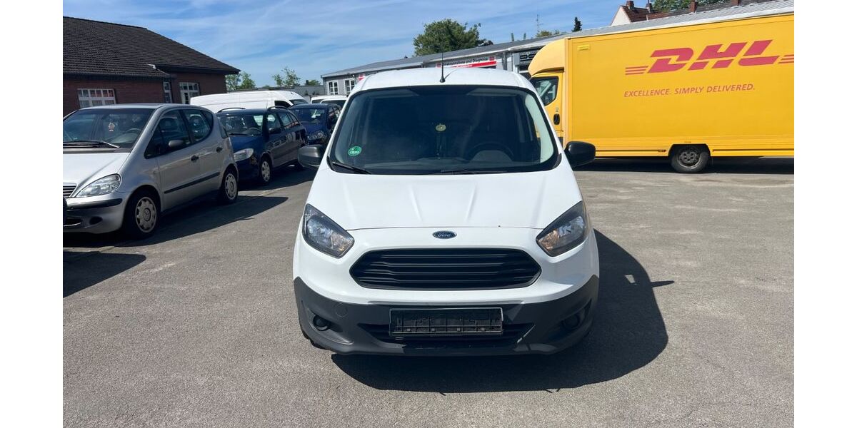 Ford Transit 228.540 km 2.590 &euro; Lübeck 23560