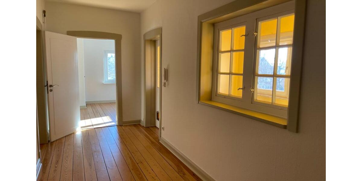 Dachgeschoßwohnung Lübeck Sankt Gertrud - 6 Zimmer, 140 m&sup2;, 1.680&euro; | Angebot:25384428