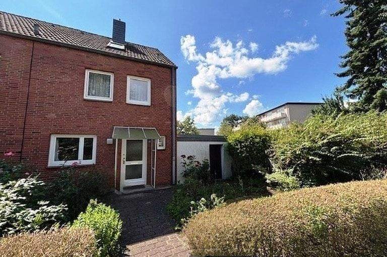 Reihenendhaus Bad Oldesloe - 4 Zimmer, 92 m&sup2;, 249.000&euro; | Angebot:25196337