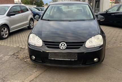 VW Golf 177.666 km 1.770 € Lübeck 23560