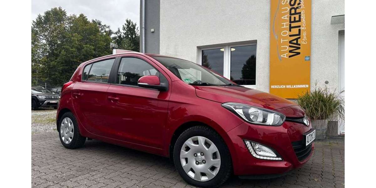 Hyundai i20 44.244 km 10.885 &euro; Stockelsdorf 23617