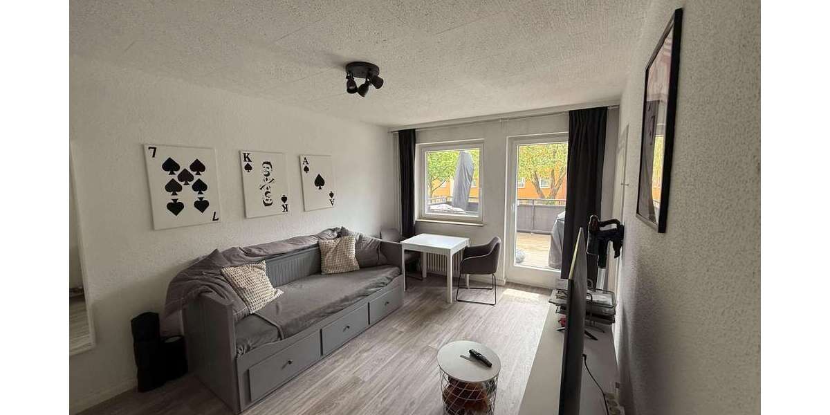Etagenwohnung Lübeck Innenstadt - 1 Zimmer, 30 m&sup2;, 370&euro; | Angebot:26863278