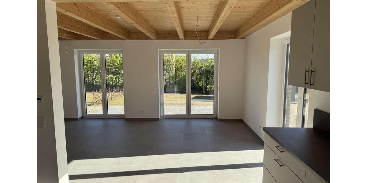 Doppelhaushälfte Ziethen - 4 Zimmer, 120 m&sup2;, 1.795&euro; | Angebot:26494874