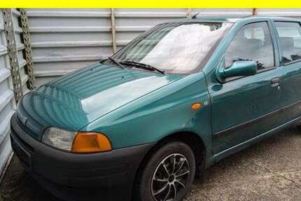 Fiat Punto 133.960 km 650 € Lübeck 23556