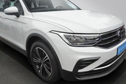 VW Tiguan 61.250 km 26.890 &euro; Lübeck 23560