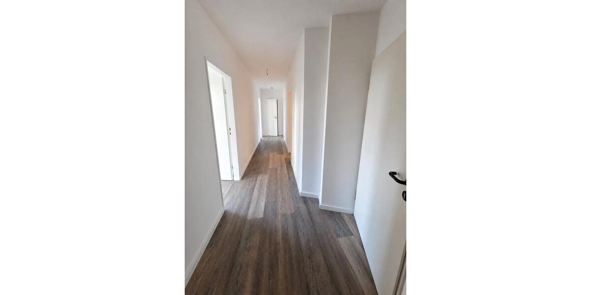 Etagenwohnung Bad Schwartau - 1 Zimmer, 78 m&sup2;, 230.000&euro; | Angebot:27147170