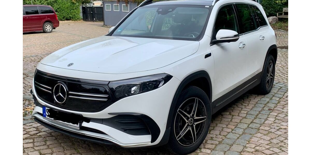Mercedes-Benz EQB 13.450 km 35.200 € Bad Segeberg 23795