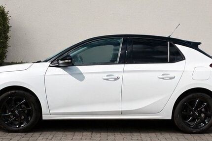 Opel Corsa 61.800 km 9.990 &euro; Bad Schwartau 23611