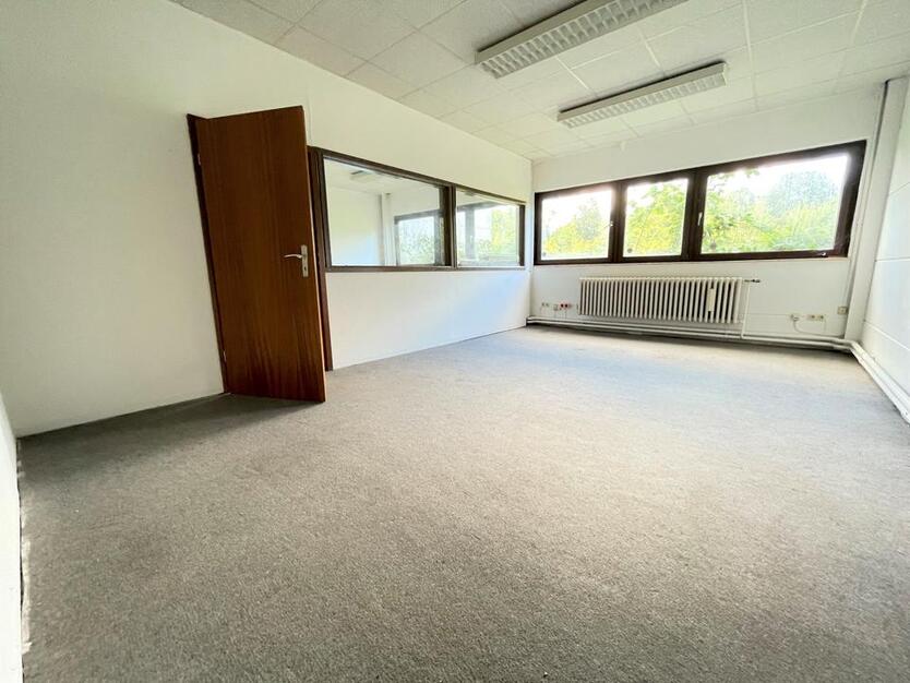 PROVISIONSFREI!!! Rampenlager mit Büroflächen