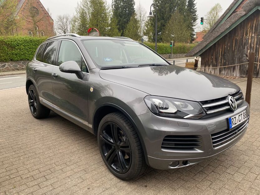 VW Touareg 212.000 km 16.750 € Lübeck 23552