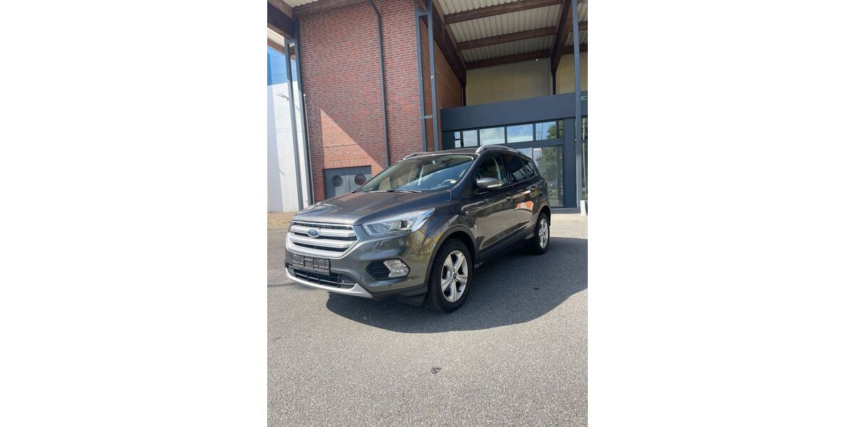 Ford Kuga 183.000 km 8.000 &euro; Lübeck 23560