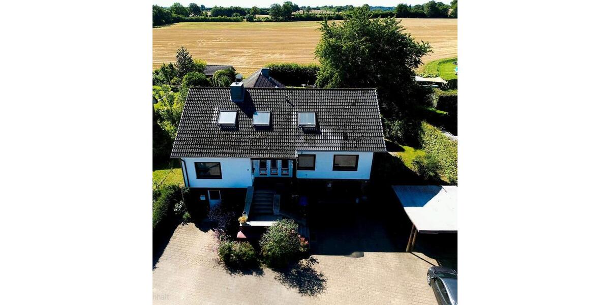 Erdgeschoßwohnung Bad Segeberg - 5 Zimmer, 150 m&sup2;, 1.720&euro; | Angebot:25396986