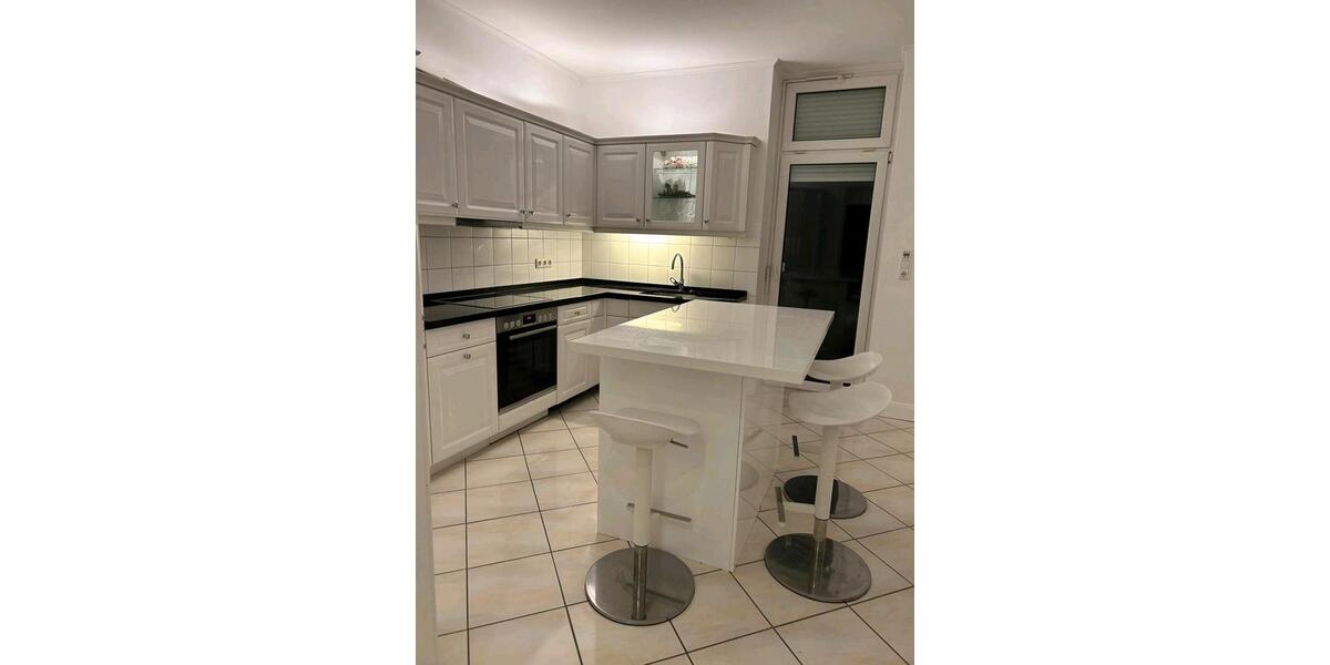 Erdgeschoßwohnung Lübeck Sankt Jürgen - 4 Zimmer, 90 m&sup2;, 150&euro; | Angebot:25146536