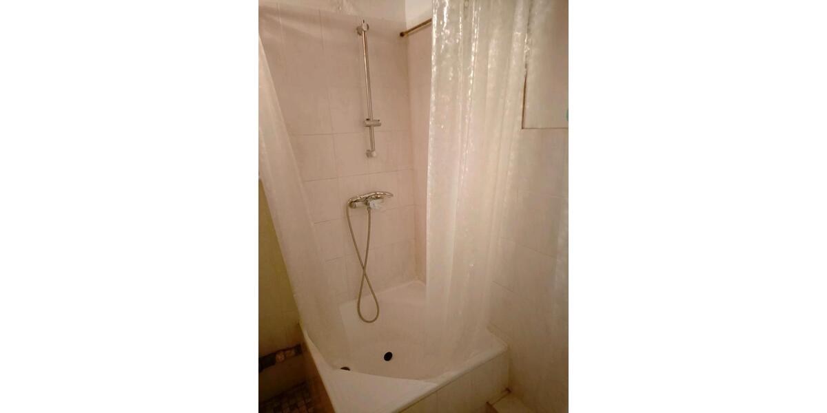 Etagenwohnung Hamberge - 4 Zimmer, 93 m&sup2;, 400&euro; | Angebot:24829550