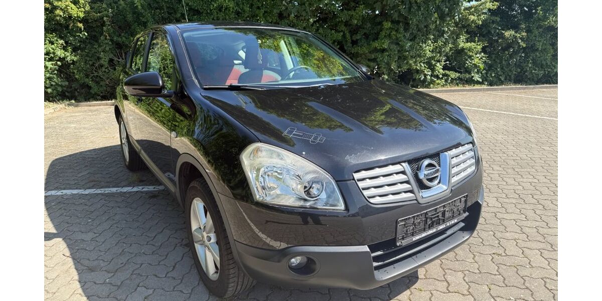 Nissan Qashqai 69.853 km 7.300 &euro; Lübeck 23554