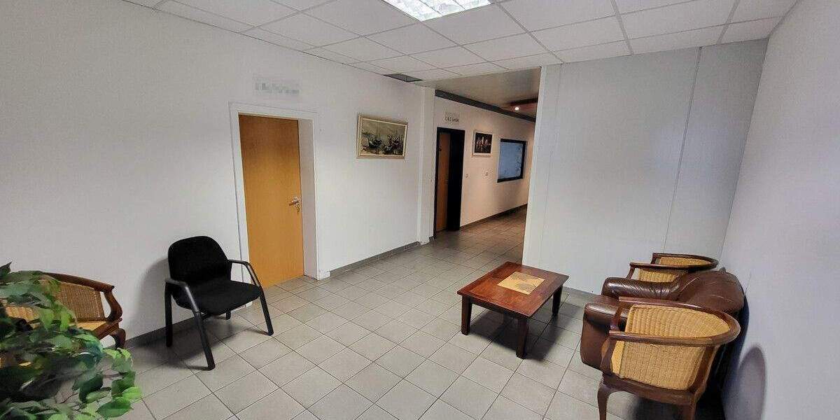 Nähe A1: Zentrale Büroräume auf 2 Etagen mit guter Verkehrsanbindung in St. Lorenz NordRoggenhorst 6 zimmer