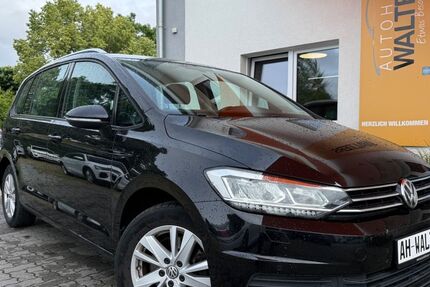 VW Touran 114.304 km 21.885 &euro; Stockelsdorf bei Lübeck 23617