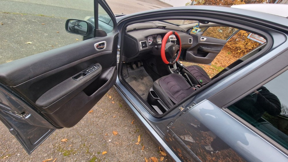 Peugeot 307 SW 270.000 km 1.200 &euro; Lübeck 23539
