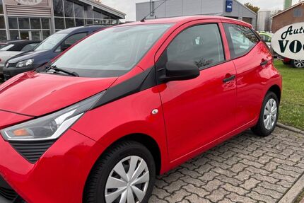 Toyota Aygo (X) 13.900 km 11.890 &euro; Bad Segeberg 23795