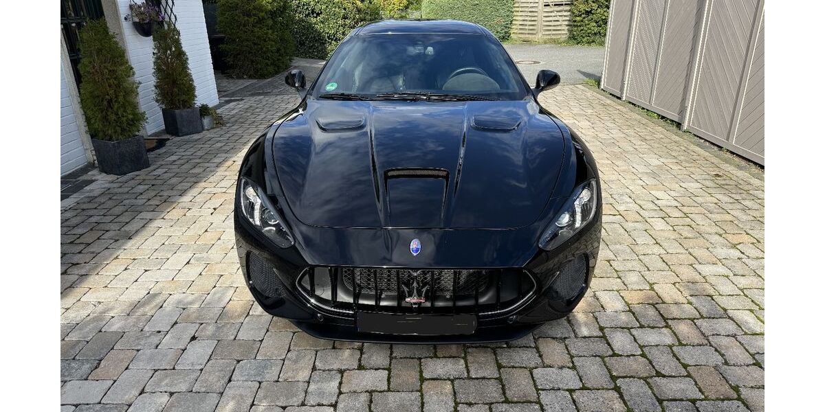 Maserati Granturismo 34.500 km 104.900 &euro; Bad Schwartau 23611