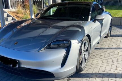 Porsche Taycan 44.060 km 59.900 € Schashagen 23730