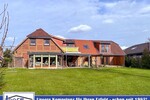 Hochwertiges Wohnhaus mit zusätzlicher Wohneinheit im Gewerbegebiet von Bad Schwartau