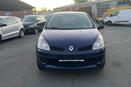 Renault Clio 176.127 km 1.490 € Lübeck 23560