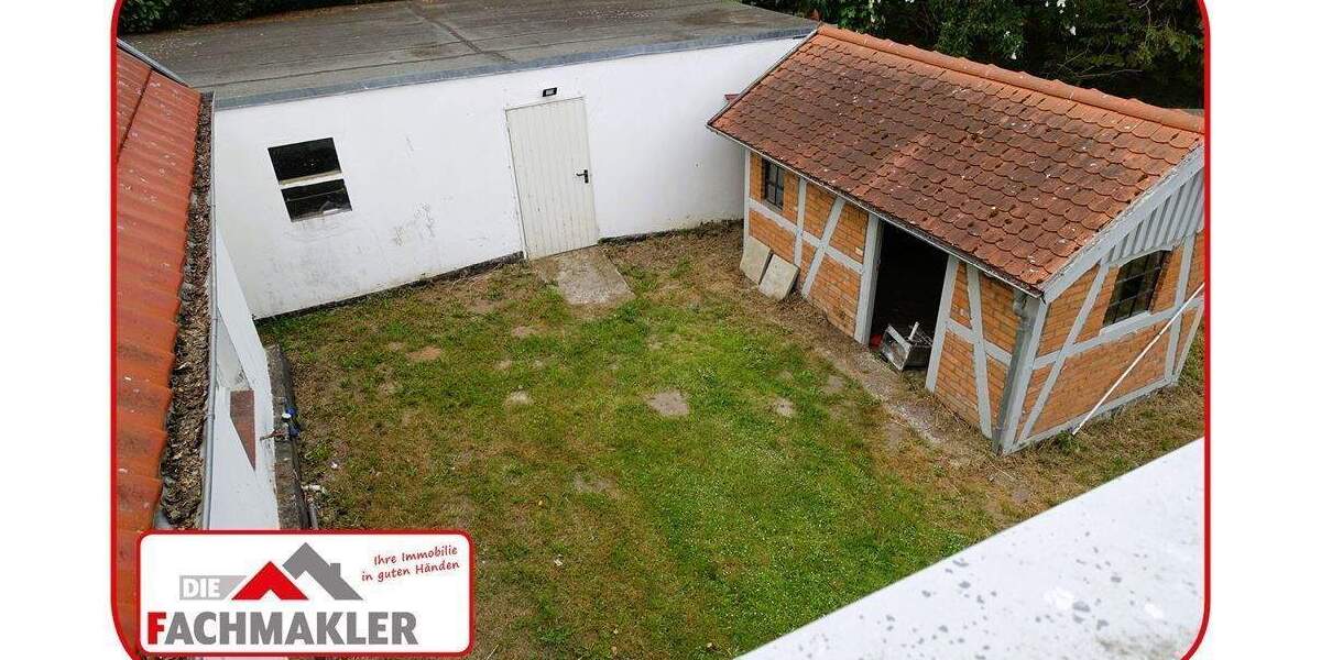 Vollsanierungsfähiges Gebäude auf Baugrundstück (Eigenland) zimmer