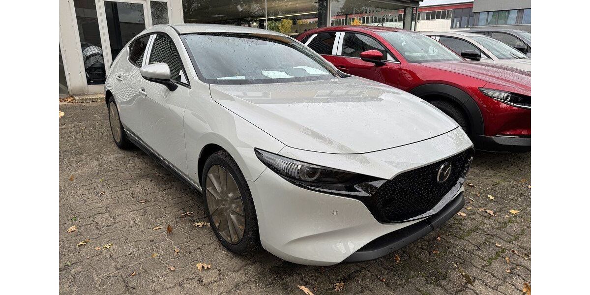 Mazda 3 4.227 km 26.950 &euro; Bad Oldesloe 23843