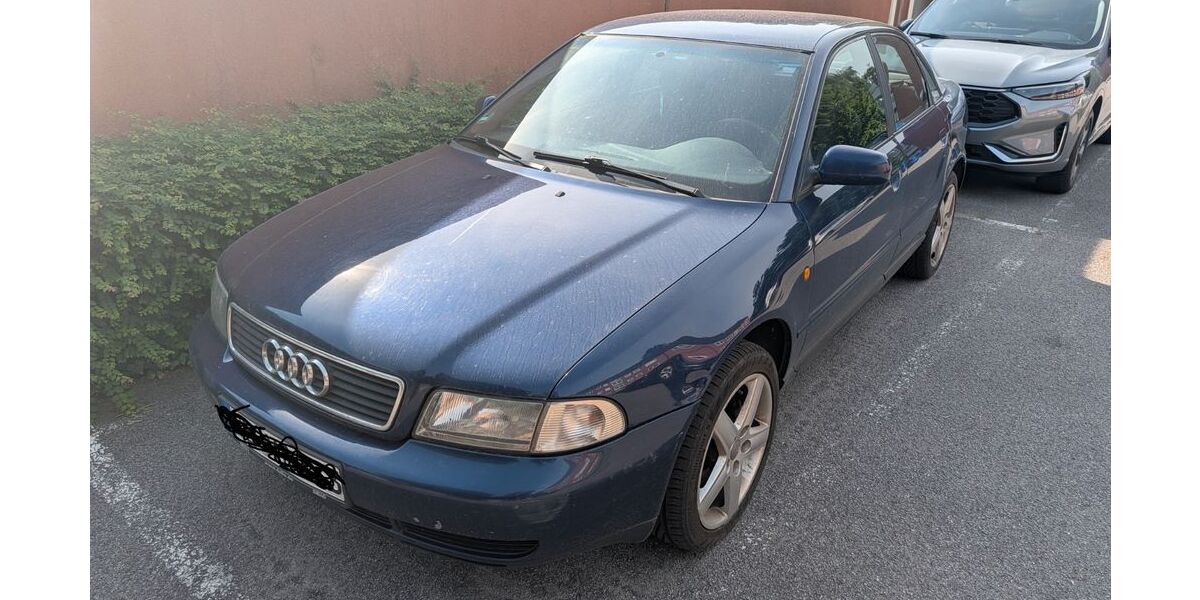 Audi A4 280.000 km 1.700 &euro; Lübeck 23566
